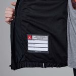 95D689_023_F_PREM.JPG