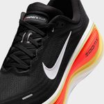 Nike-Vomero-Plus