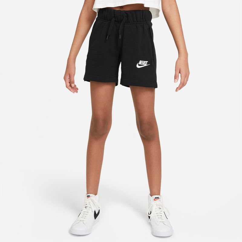 Nike Sportswear Club