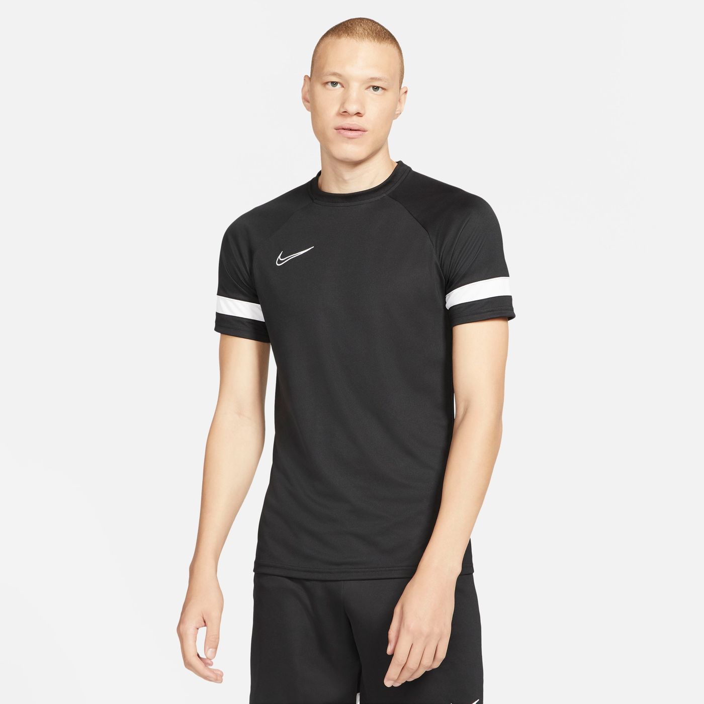 Remeras deportivas hombre online nike