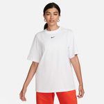 Nike-Sportswear-Essential