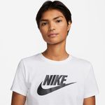 Nike-Sportswear-Essentials