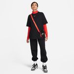 Nike-Sportswear-Essential