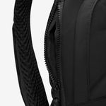 Nike-Sportswear-Essentials